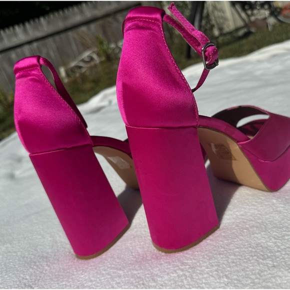 Missguided Pink Platform Pumps - Picture 6 of 6